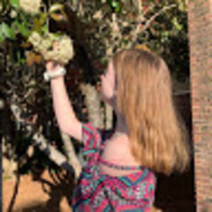 Meet your Posher, Alexis